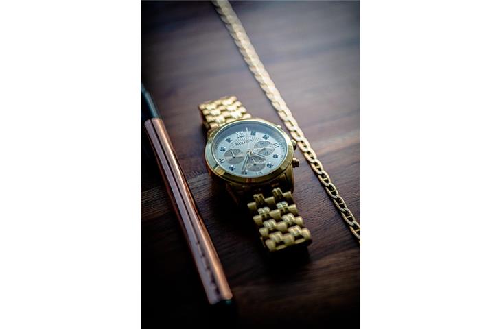 rolex sky dweller yellow gold
