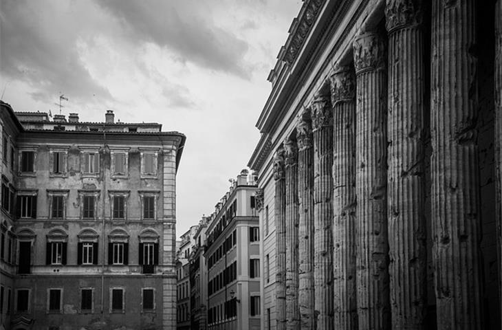 4000 in roman number